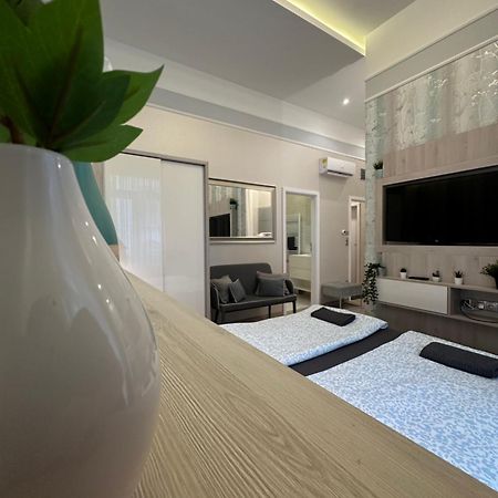 Revay 20 Suites By Corall Budapest Eksteriør bilde