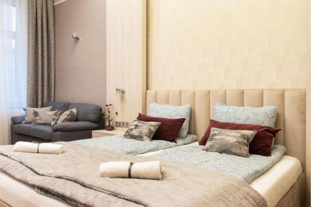 Revay 20 Suites By Corall Budapest Eksteriør bilde