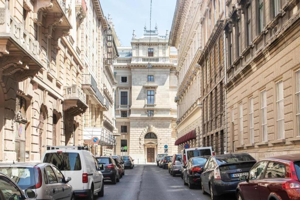 Revay 20 Suites By Corall Budapest Eksteriør bilde