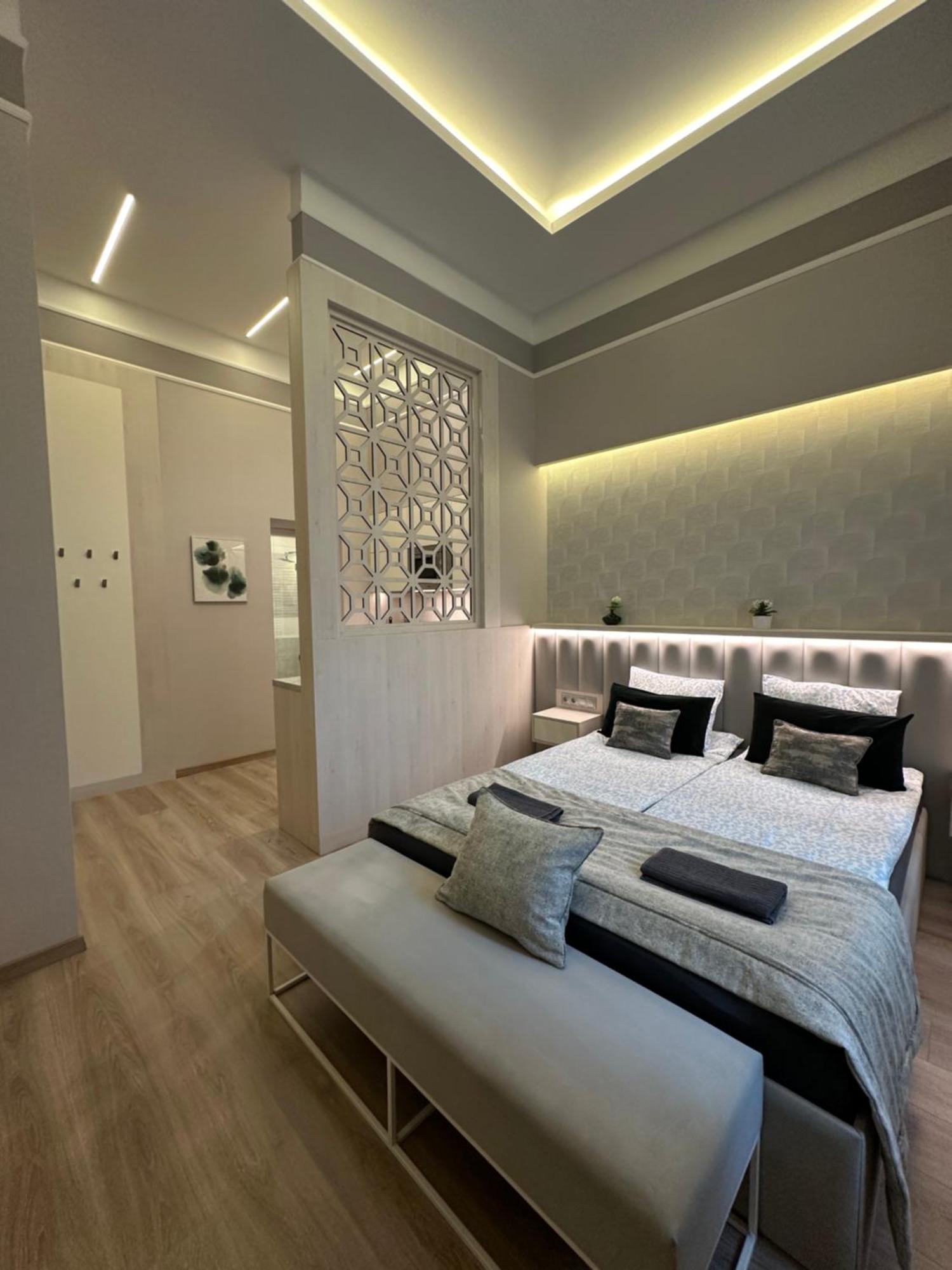 Revay 20 Suites By Corall Budapest Eksteriør bilde