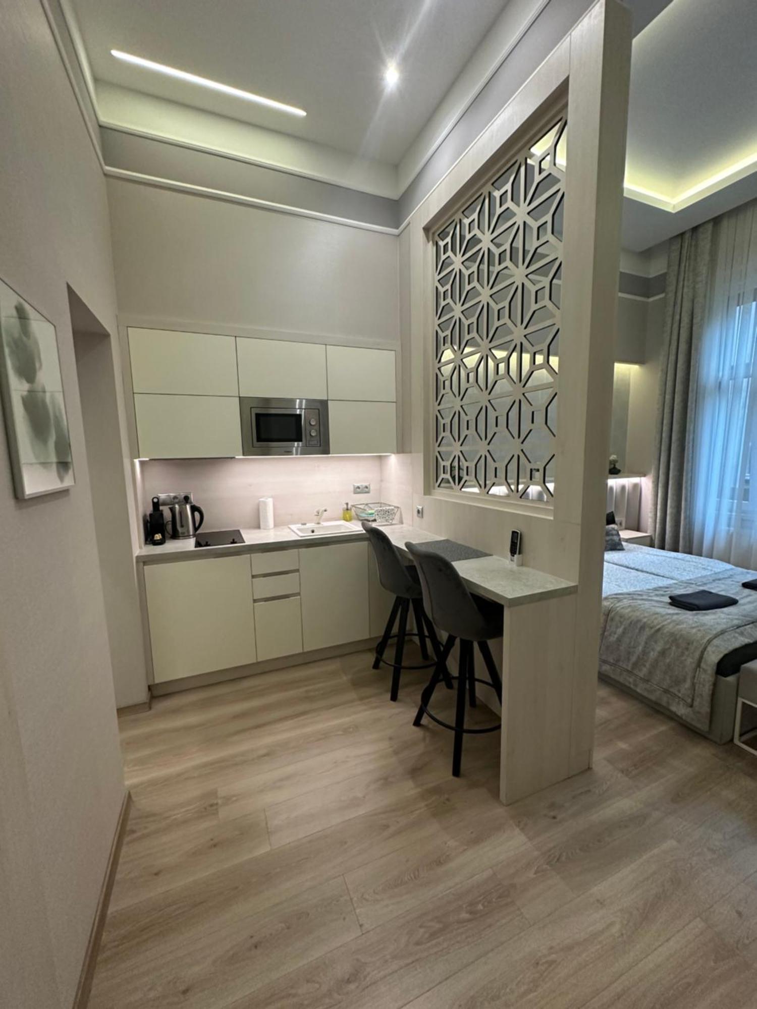 Revay 20 Suites By Corall Budapest Eksteriør bilde