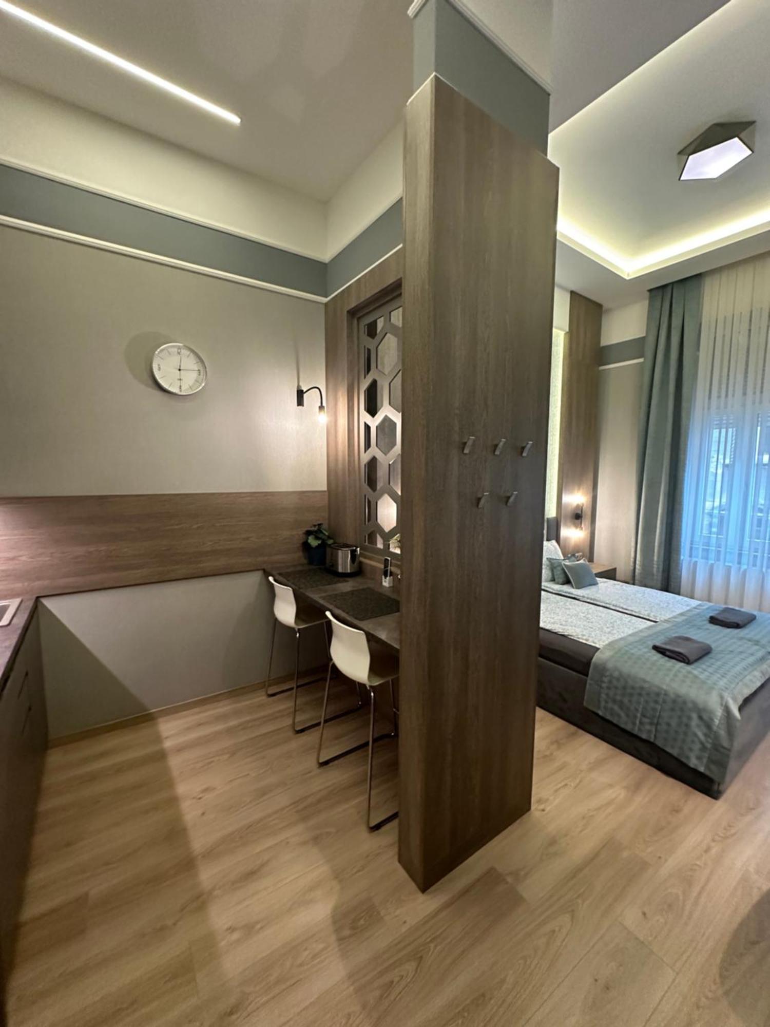 Revay 20 Suites By Corall Budapest Eksteriør bilde